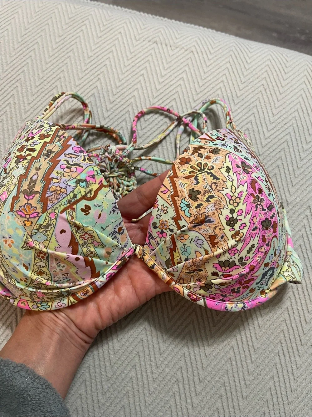 Victoria's Secret Paisley Bikini Top - Pink, Mint, Brown 32 DD copper shimmer